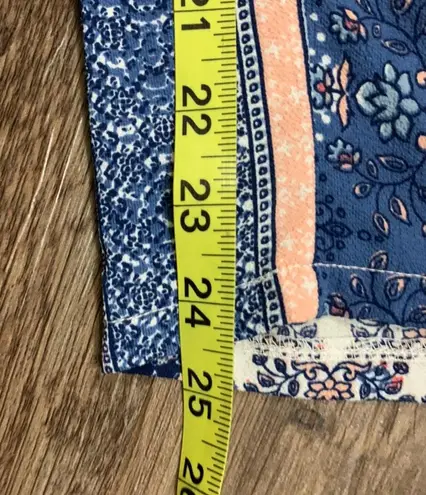 Ultra Flirt Cropped Wide-Leg Pants Medium