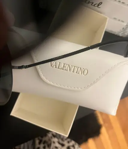 Valentino Garavani Valentino sunglasses