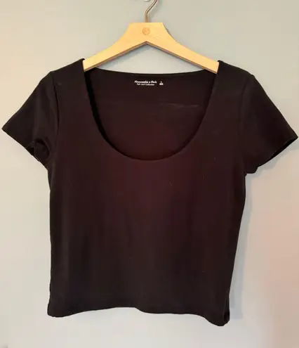 Abercrombie & Fitch Hip length scoop neck tee