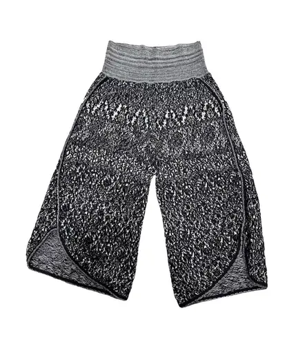 Vivienne Westwood red label grey/white knitted textured cropped flared pants/