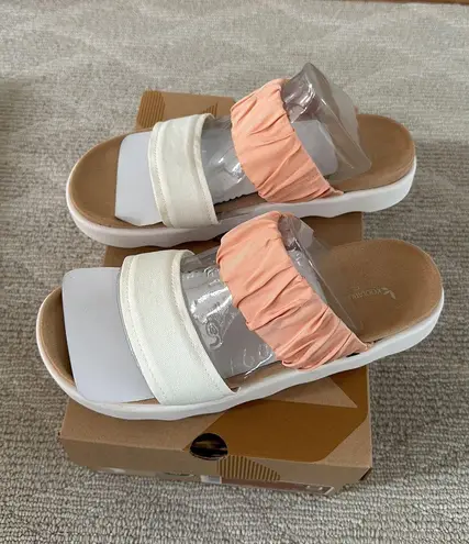 Koolaburra by Ugg NWB Tayla slide