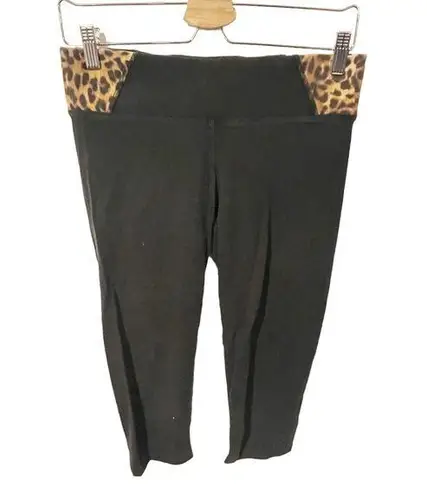 PINK - Victoria's Secret Victorias Secret Pink Yoga Small Black Leopard Pull on Capri Legging