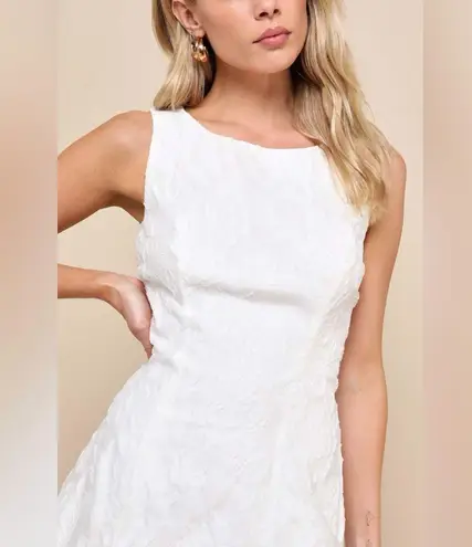 LULU’S Exquisite Moments White Floral Jacquard Sleeveless Mini Dress Size M