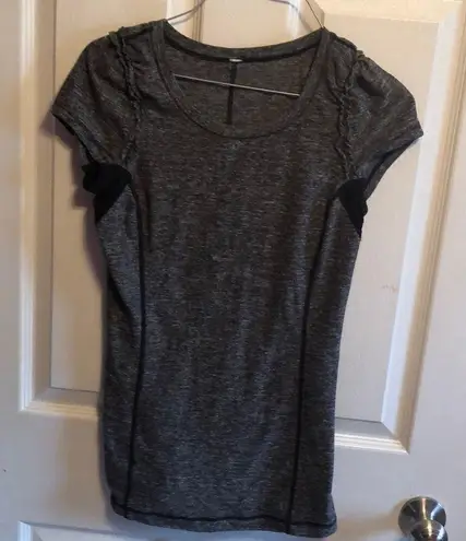 Lululemon  top sz 4