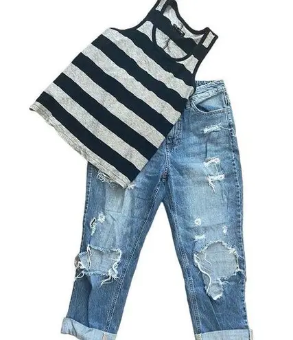 Kancan Distressed Cuffed Cropped Jeans and Tank. Size 5/26.