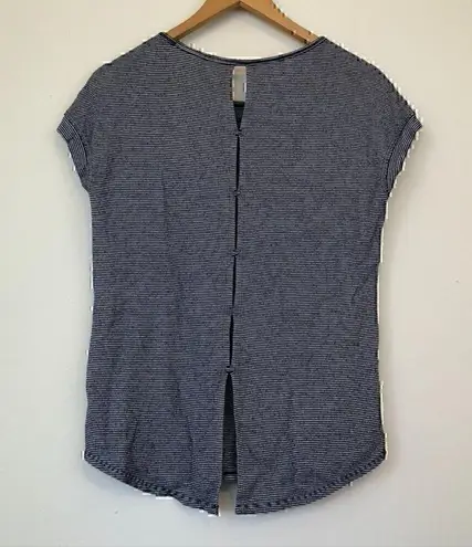 CALVIN KLEIN PERFORMANCE Navy Blue White Short Cap Sleeve Cutout Back Tee Small