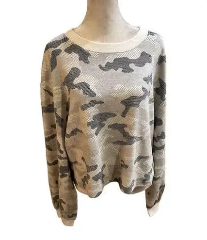 Women's XL Green Camo Pullover Sweater Long Sleeve Casual
