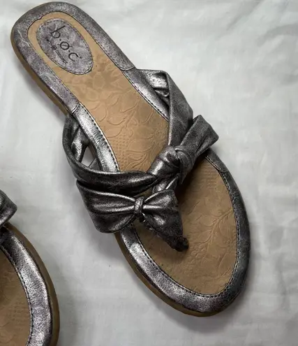 Born concept B.O.C Womens Metallic Silver Bow Tie Thong Toe Sandal Flip Flops Size 10 