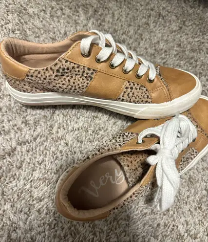 Very G Sneakers Leopard