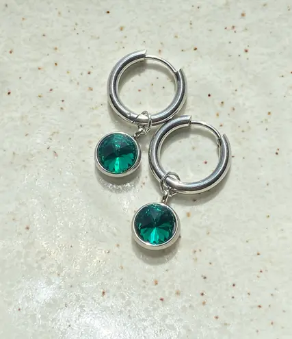 Handmade stainless steel green simple minimalist hoop earrings💚