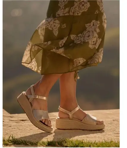 $150 NIB ABEO 8.5 Devyn Sandal Wedge Metatarsal Orthotic Neutral Solstice Buckle Gold