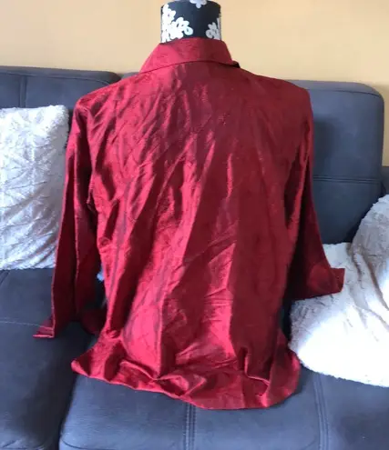 Jaclyn Smith Classic Red Button Down Shirt Medium