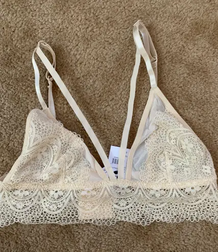 Tilly's Lace Bralette