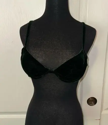 VTG DARK GREEN VELVET PUSH UP BRA Size undefined