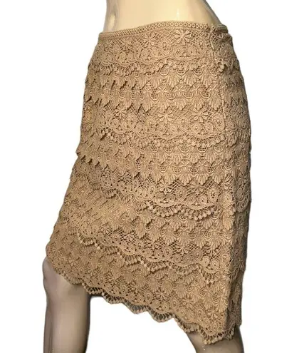 J. McLaughlin  Size 6 Nude Beige Lace Tiered Pencil Straight Knee Length Skirt