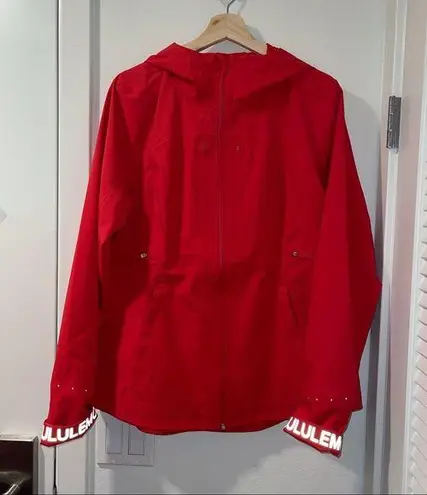 Lululemon  Break a Trail Jacket Grenadine Red sz 12