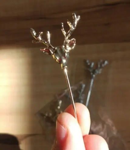 🛍 Gold Deer Stag Pin Lapel Brooch Boutonniere New