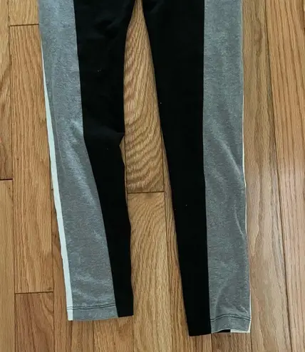 PINK - Victoria's Secret  YOGA Pants Black White Grey Size XS 21x26