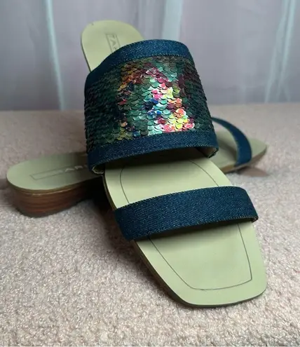 Tahari  Fern Rainbow Sequin Slides Women’s Sandals Denim Slip On Flip Flops 8M thumbnail 2