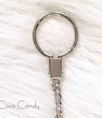 Clinique 🆕 Signature C Logo Silver Keychain