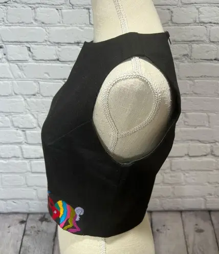 NWT Mi Celestina black fitted crop embroidered bottom Size M