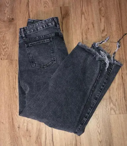 SheIn L 8/10 black distressed jeans Relaxed and comfy jeans distressed