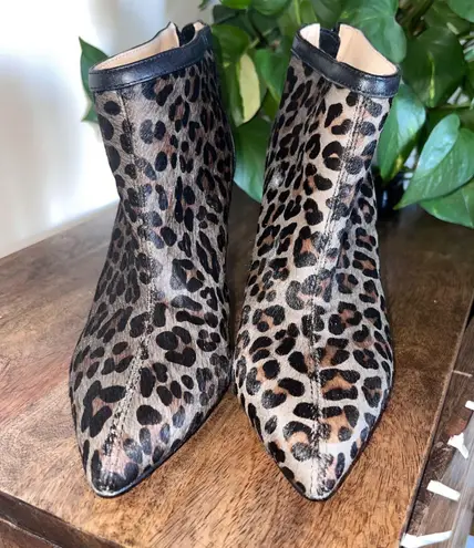 Adrienne Vittadini Leopard Print Pointed Toe Stiletto Heel Ankle Boots Size 8