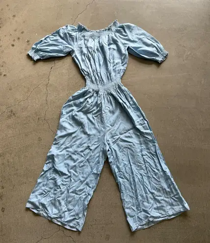 Women's Smocked Off the Shoulder One Piece Jumpsuit / denim light wash / small Blue