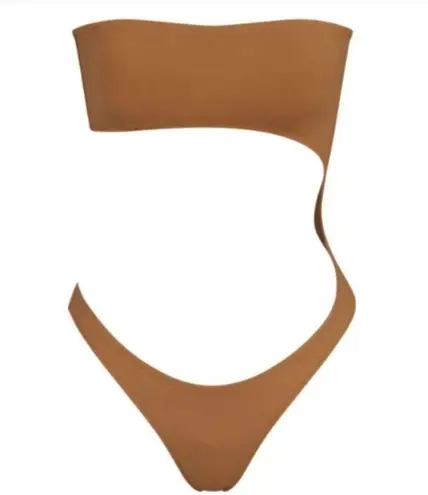 SKIMS Swim Monokini One piece Cut Out with removable straps almond size 4x nwt
