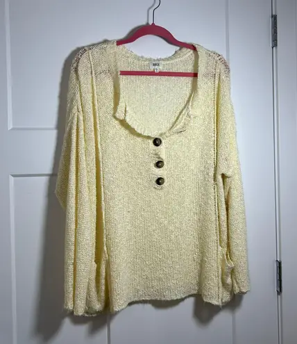 BKE XL Buckle sweater top