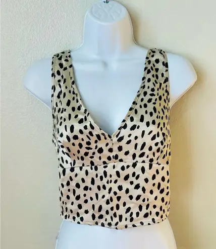 Sincerely Jules  Leopard Print Flowy Crop Top Size Medium