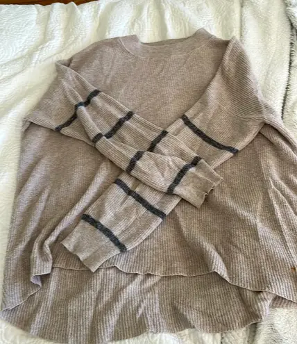 American Eagle Outfitters Sweater