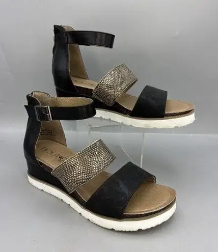 Boutique By Corkys Livingston Black & Gold Platform Sandals Womens 9