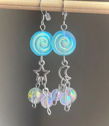 Handmade quality Czech glass beads snail shell dangle earrings 🌀💕