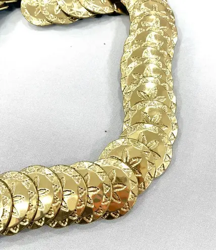 00s Vintage Gold Sand Dollar Medallion Belt