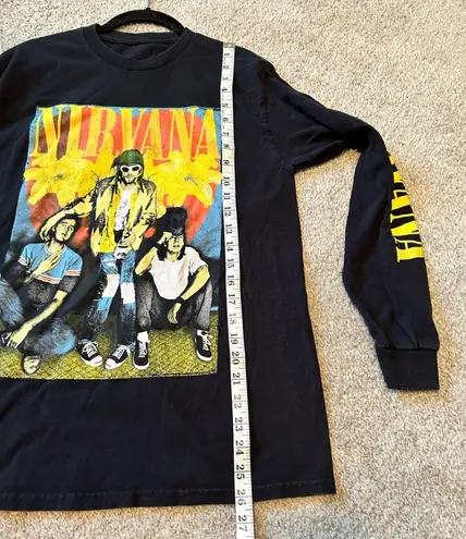 Nirvana  Crop Graphic T-shirt Women medium Black Long Sleeve Music