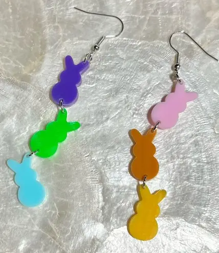 Easter Bunny Dangle Earrings NWOT Pink