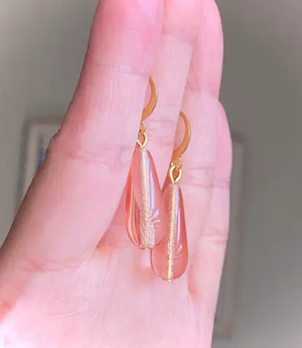 Handmade light pink Czech glass teardrop simple minimalist dangle earrings🩷