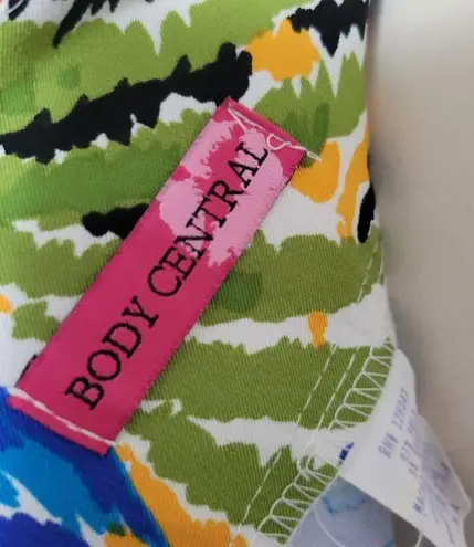 Body Central Y2k tropical pencil skirt size 11