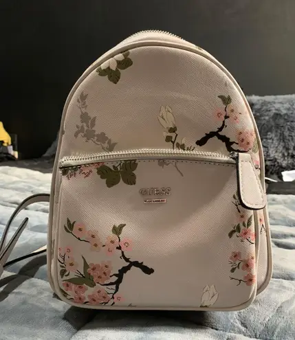 Guess floral mini backpack hotsell