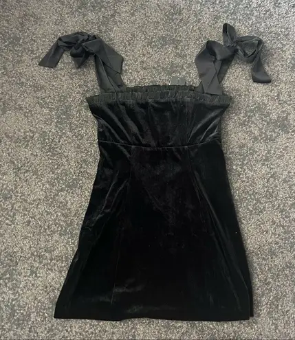 We Wore What Danielle Bernstein shoulder tie velvet dress Size S