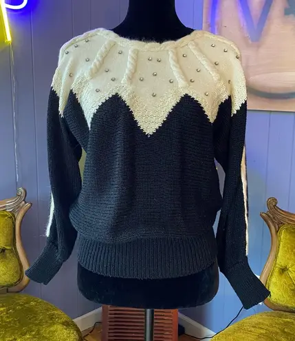 Vintage 80s Cream and Black Angora Lambs Wool Blend Batwing Sweater Size undefined