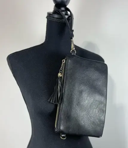 MMS Black and Gold Laser Cut Zip Close Wristlet Clutch Bag