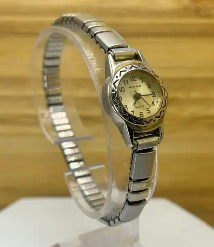 Milan Pretty Vintage Ladies Quartz Two Toned Stretch Bracelet Watch New Silver