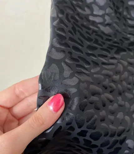 IVL Collective Chi Chi Animal Print Shimmer Leggings NWT Black Size 6