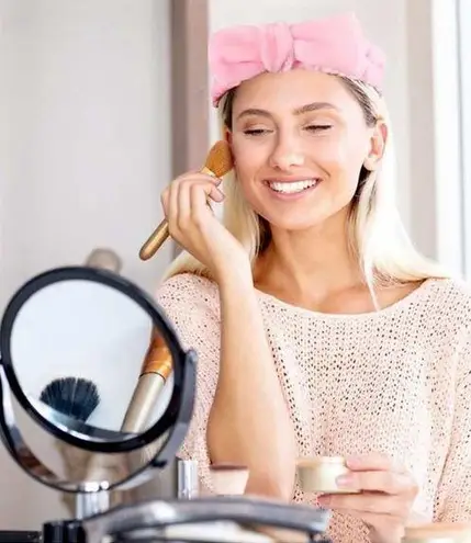 A Face Wash Set of Spa Headband and Wrist Washband