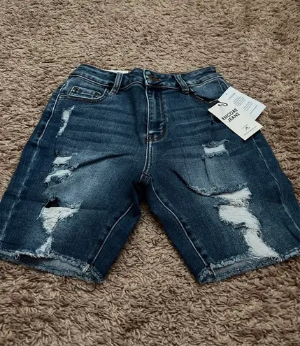 Encore jeans Medium Wash Distresed Bermuda Shorts