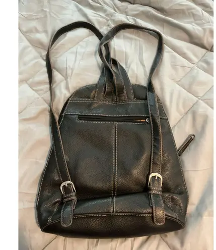 TIGANANELLO small women’s/girls backpack with minimal defaults Black