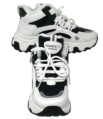 NWOT ~ Black & White Lace Front Workout Sneakers Athletic Shoes ~ EU 38