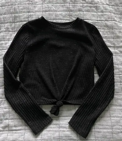 Iris Black Cropped Long Sleeve 